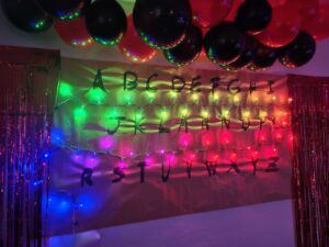 Muro del Abecedario LAN Party con LEDs direccionables